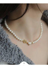 Queen's Heart Exquisite Pearl Necklace - Passion Pulse Adult